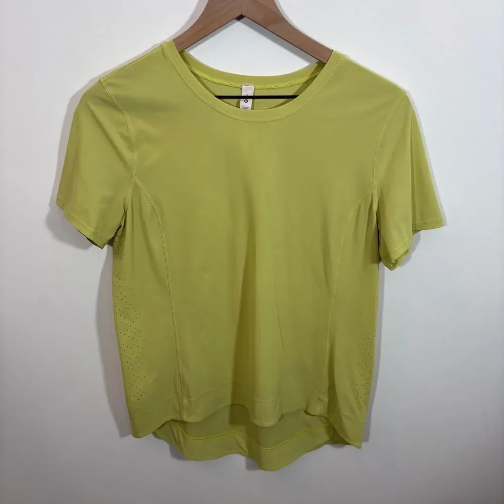 Lululemon shirt with side ventilation holes | size 6